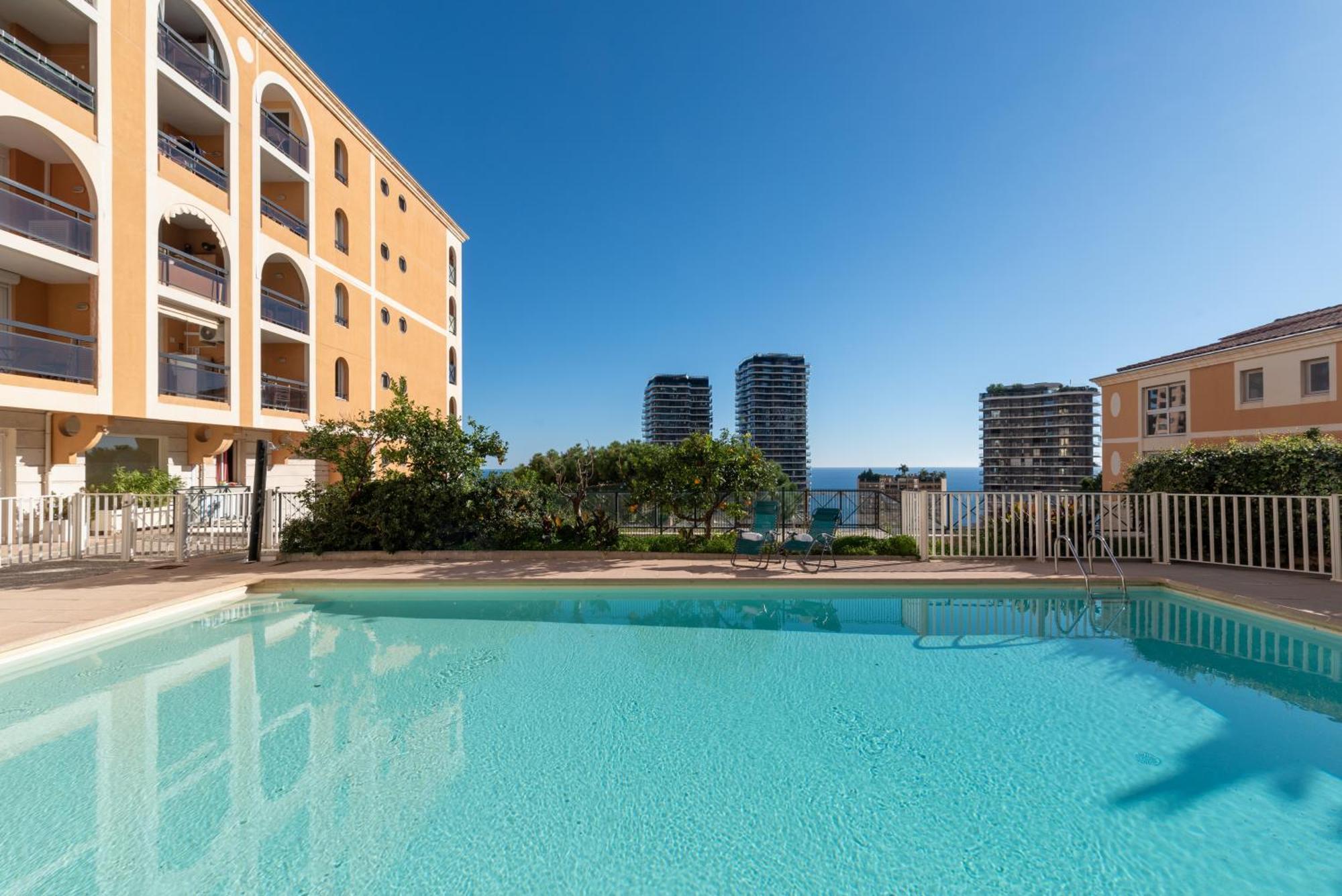 Monaco Border Luxury Suite - Sea View - Pool Босолей Екстер'єр фото