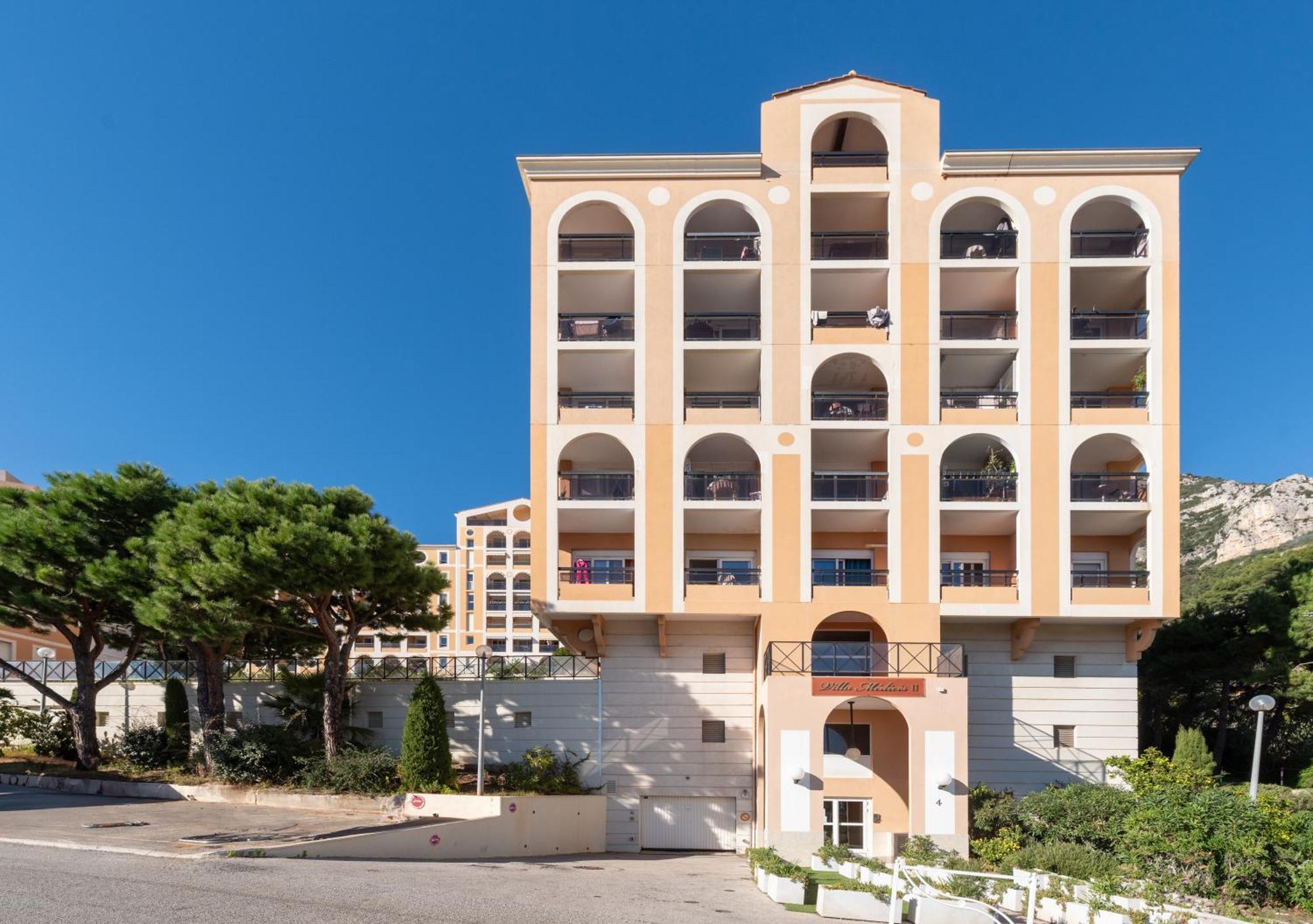 Monaco Border Luxury Suite - Sea View - Pool Босолей Екстер'єр фото